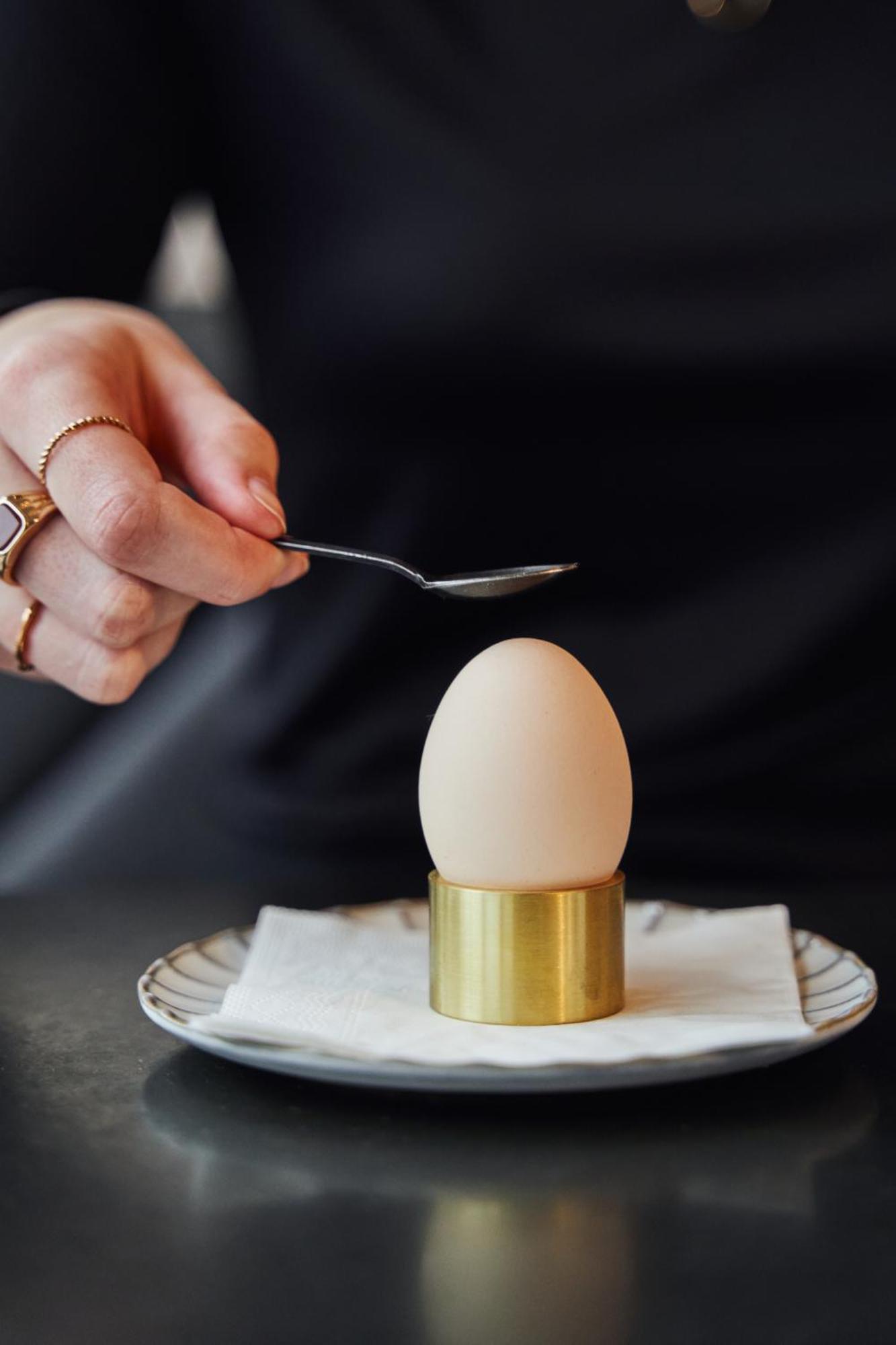 Kai 36 - Hotel Zwischen Fels Und Fluss Graz Dış mekan fotoğraf A hard-boiled egg