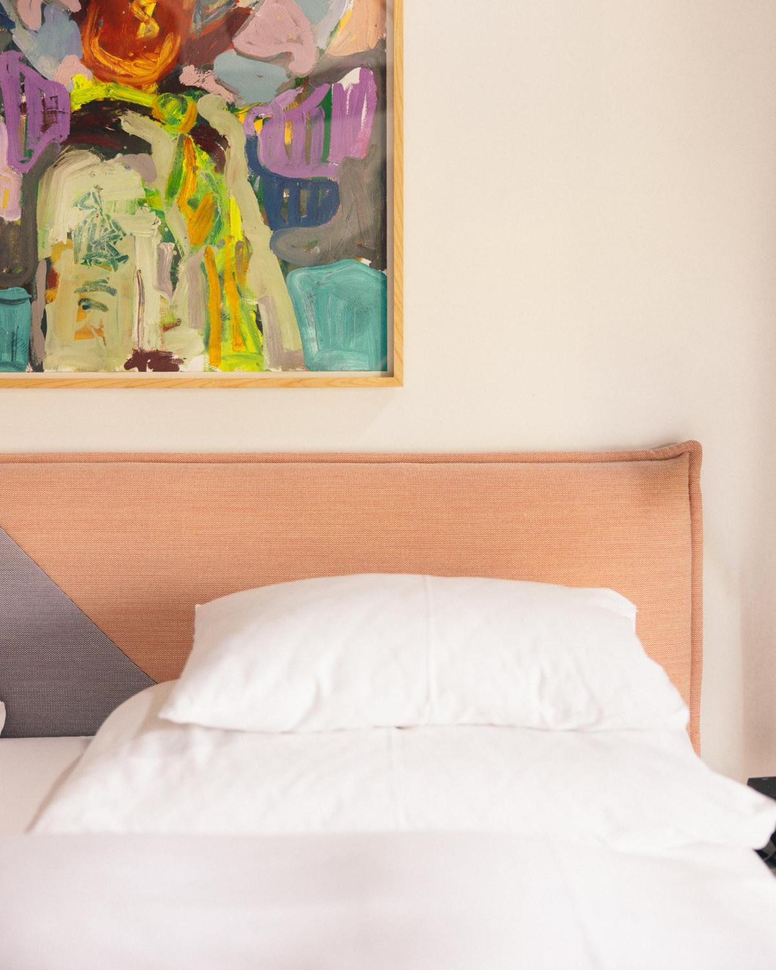 Kai 36 - Hotel Zwischen Fels Und Fluss Graz Dış mekan fotoğraf A body pillow